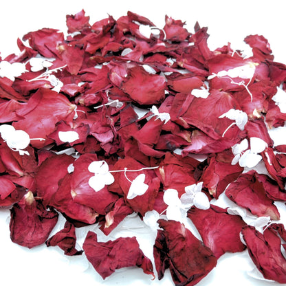 Chic - Pétales de roses rouge cerise et Hortensia blanc