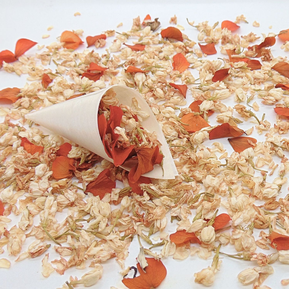 Cornets Confettis Mariage avec Fleurs séchées