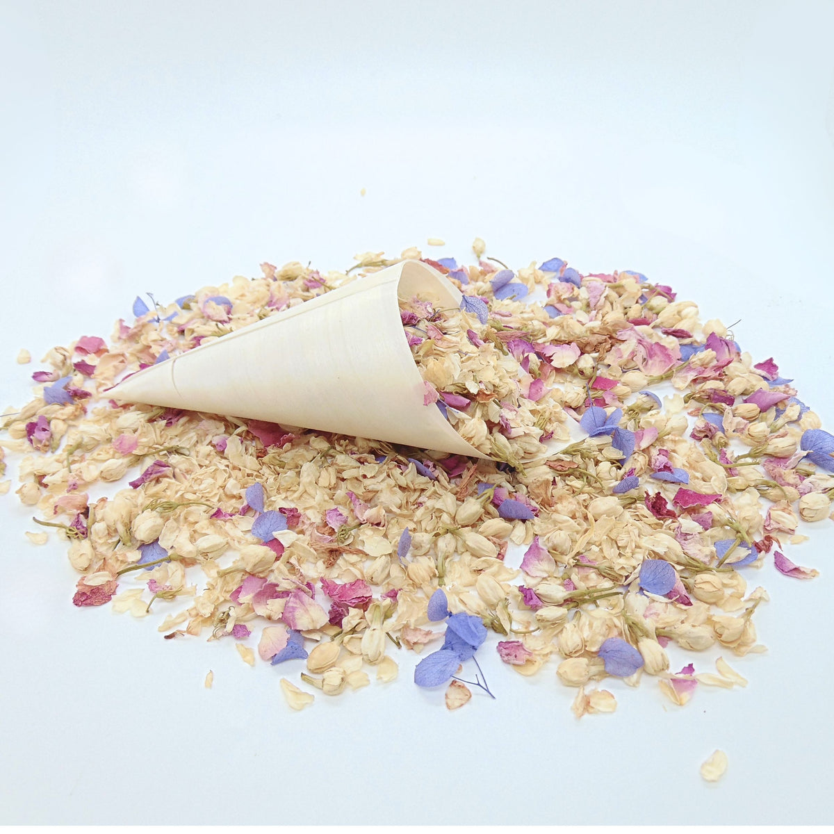Cornets Confettis Mariage avec Fleurs séchées